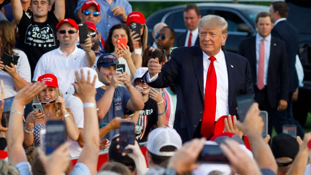Trump bei seiner wahlkampfartigen Kundgebung in Wellington, Ohio, am Samstag