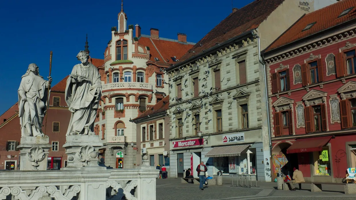 Der Mariborer Rathausplatz gehört zu den schöneren Ecken der Stadt.