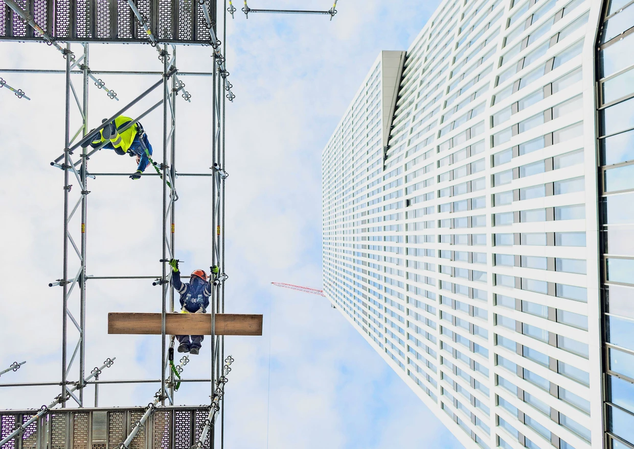 Blick von unten: So hoch wird das Hochhaus an der Messe.