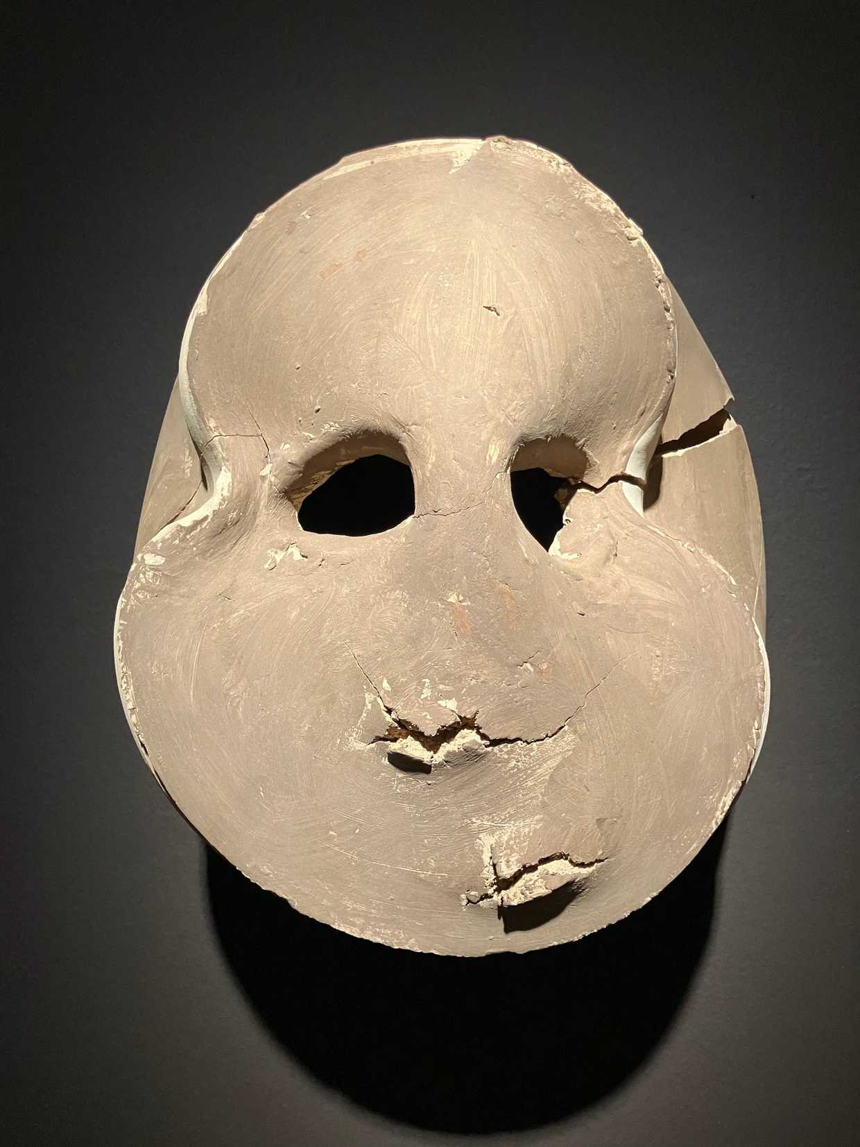 One of the oldest cultural techniques, young as ever: Miquel Barceló's primeval face “untitled”, 2009.