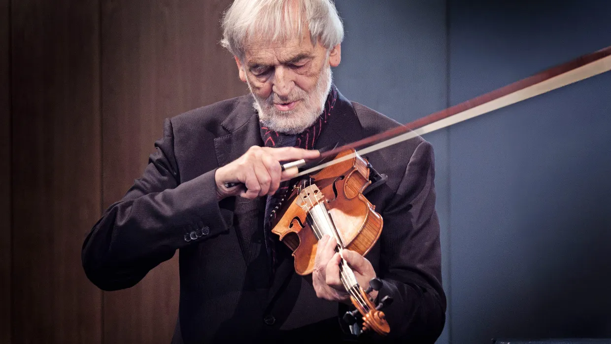 Helmut Lachenmann unterhält sein Publikum