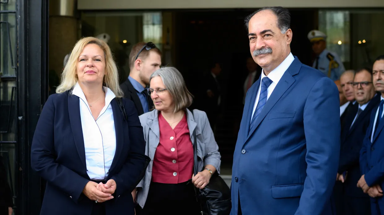 Bundesinnenministerin Nancy Faeser trifft am 19. Juni 2023 in Tunis Kamel Fekih, Innenminister von Tunesien.