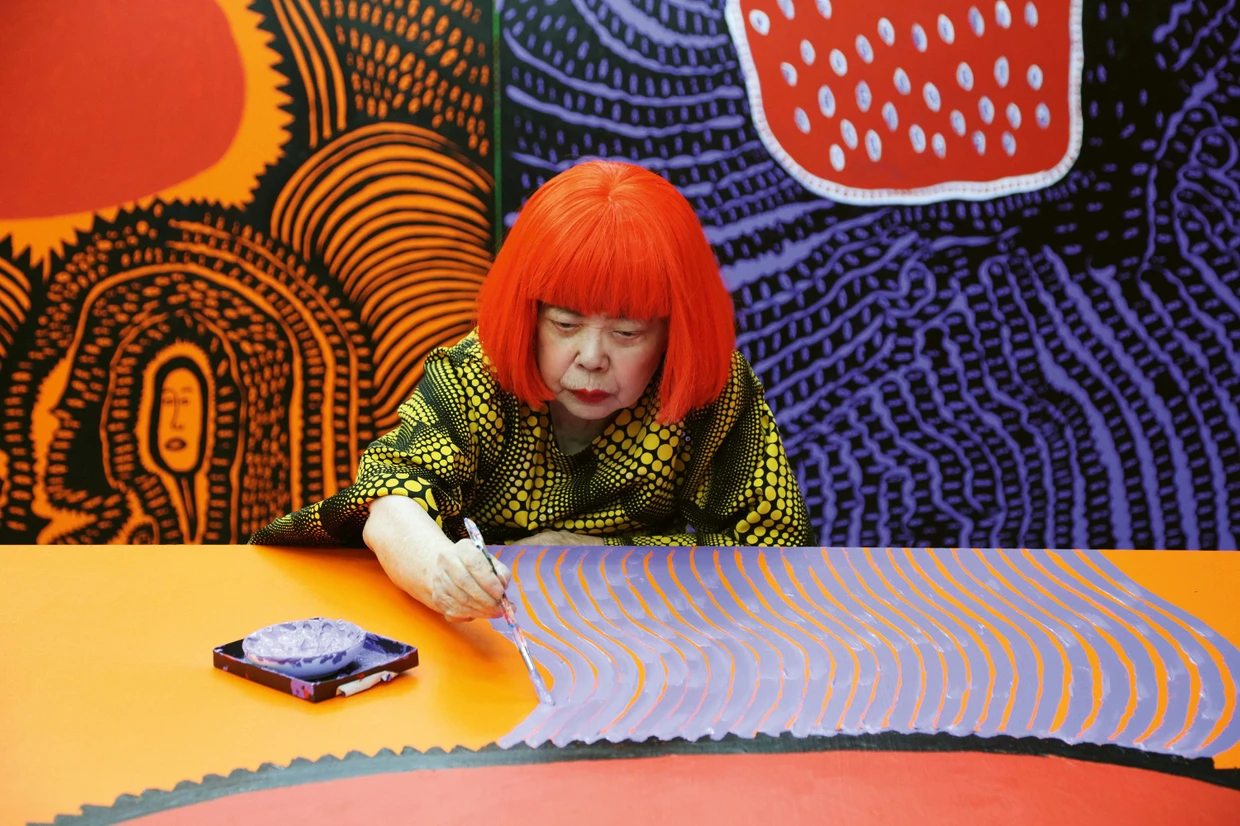 Jeder Punkt, jede Linie bis heute von Hand gemalt: Yayoi Kusama bei der Arbeit