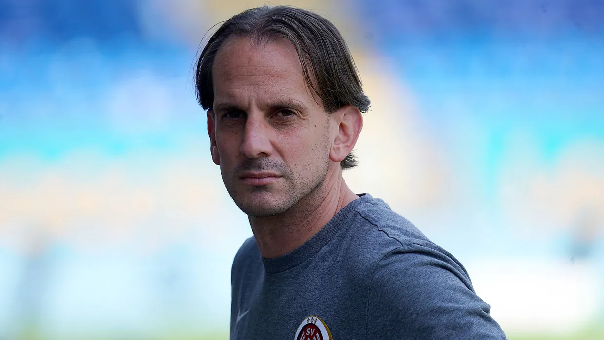 Bekommt einen neuen Spieler aus St. Pauli: Wehen-Coach Rüdiger Rehm