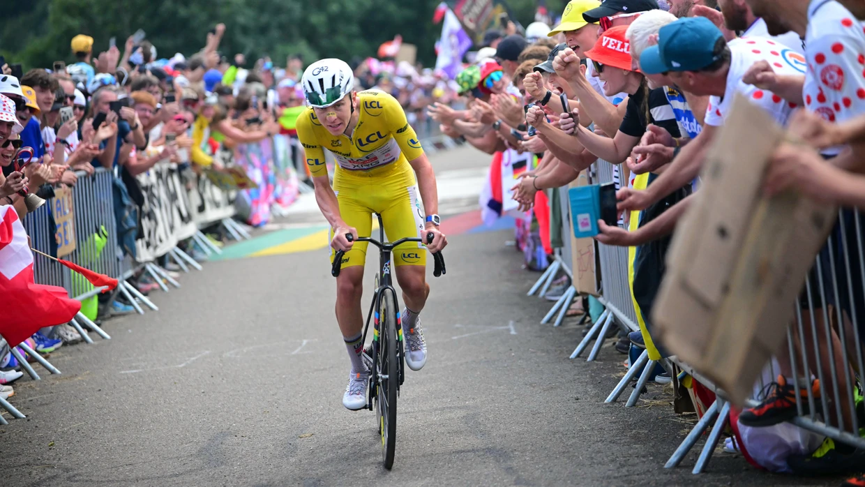 Mit aller Kraft: Tadej Pogačar bei der 14. Etappe der Tour de France 2026