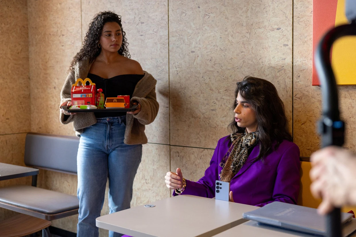 Daphne ist MacDonald's-Groupie der ersten Stunde.