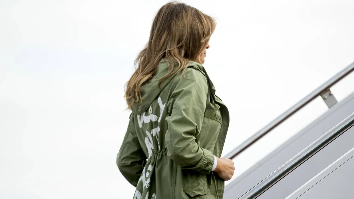 Einfach nur übergeworfen? Melania Trump im Zara-Parka in Texas