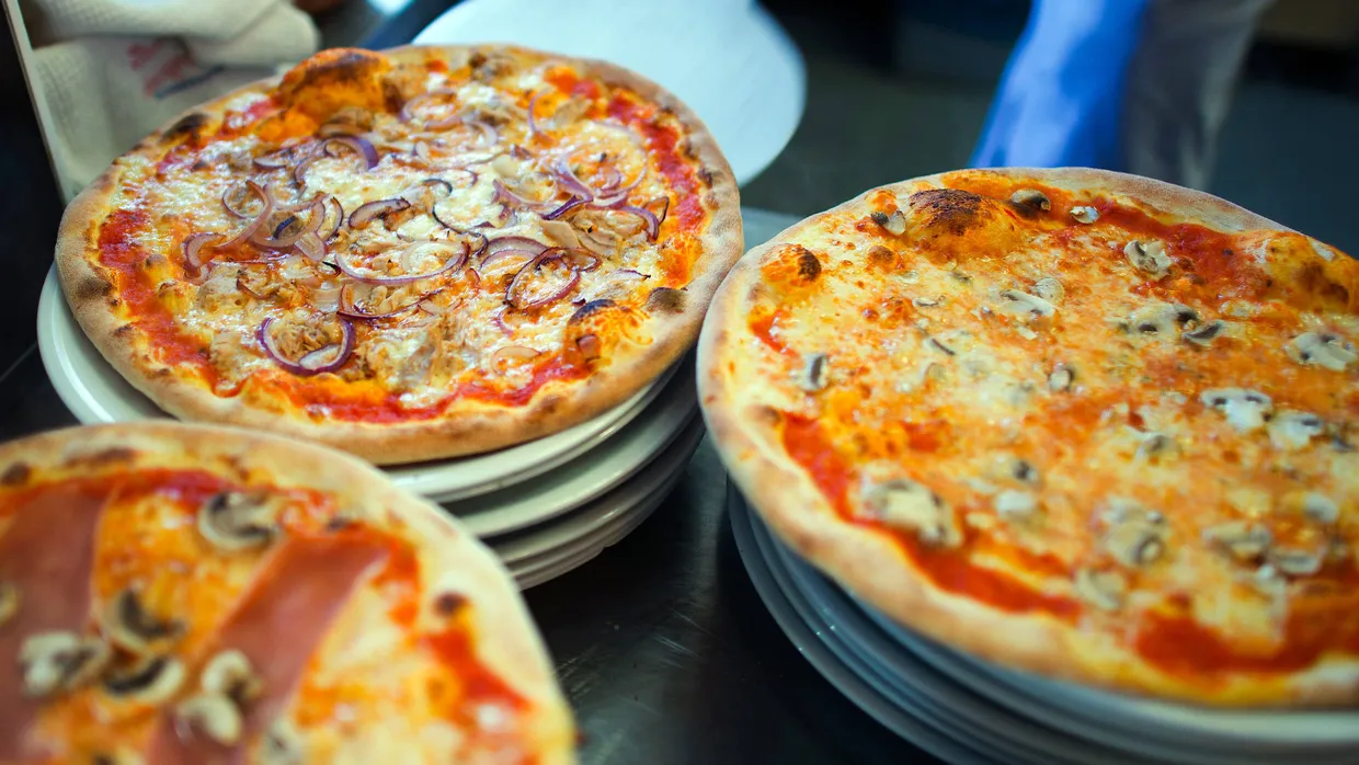 Dünner Boden, dicker Boden, mit Ananas oder aus der Tiefkühltruhe: Eine Pizza kann so schnell nichts entstellen.