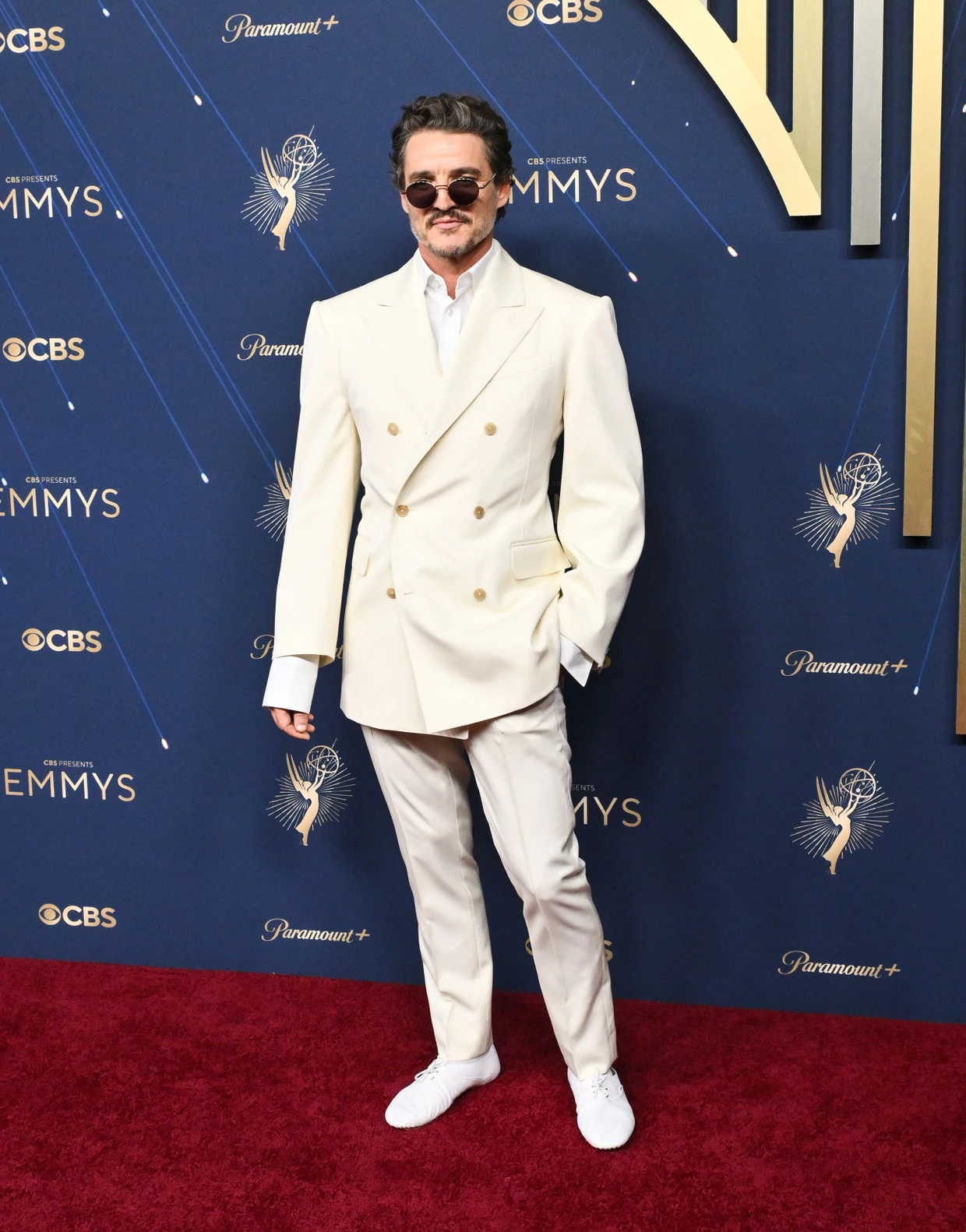 Die Zeit der Wollpullover ist vorbei: Pedro Pascal