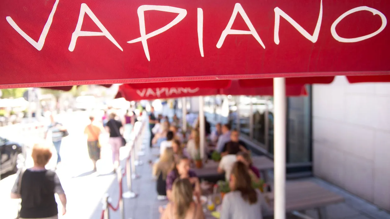 Mit Pizza und Pasta auf das Parkett: Vapiano ist seit Dienstag an der Frankfurter Börse gelistet.