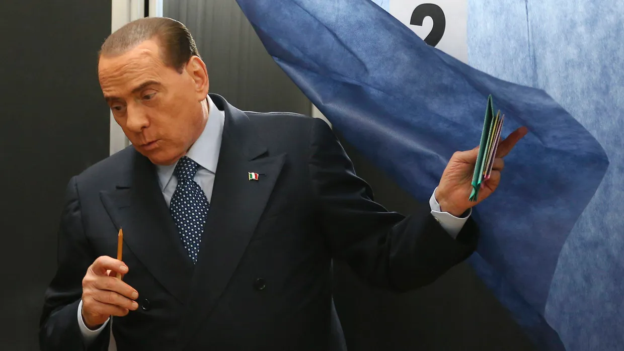 Wieder einmal die politische Klasse Italiens aufgemischt: der frühere Ministerpräsident Silvio Berlusconi