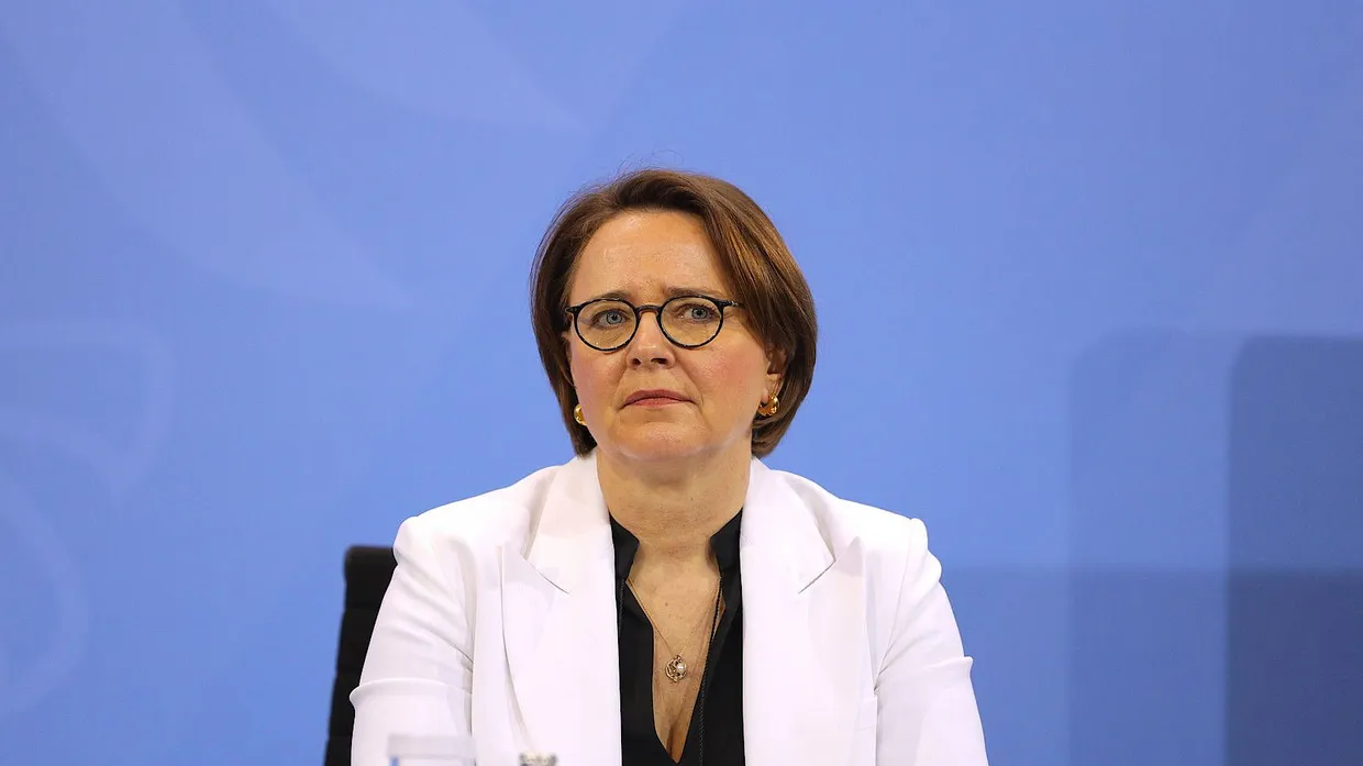 Verweist auf Aufklärungsangebote in vielen Sprachen: Widmann-Mauz