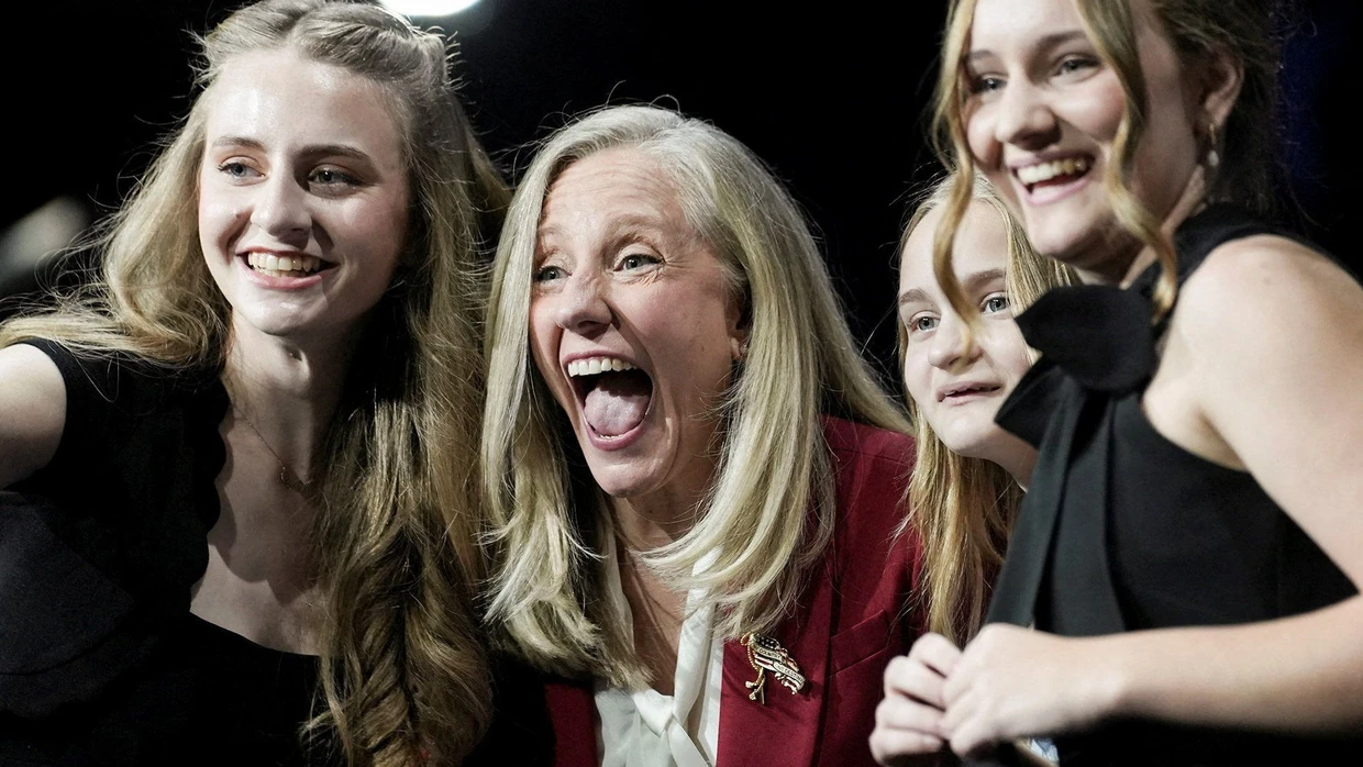 Abigail Spanberger am Dienstag in Richmond mit ihrer Familie