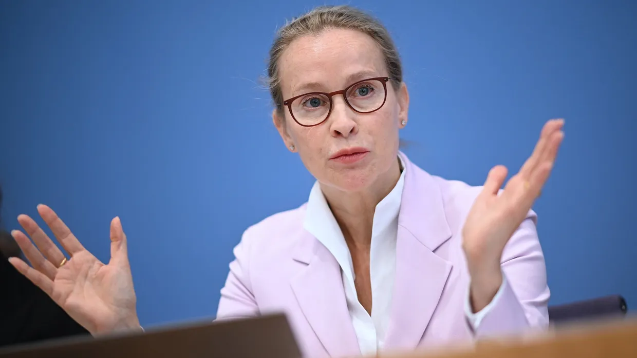 Im April 2024 stellte Frauke Brosius-Gersdorf den Abschlussbericht der Kommission zur reproduktiven Selbstbestimmung und Fortpflanzungsmedizin vor.