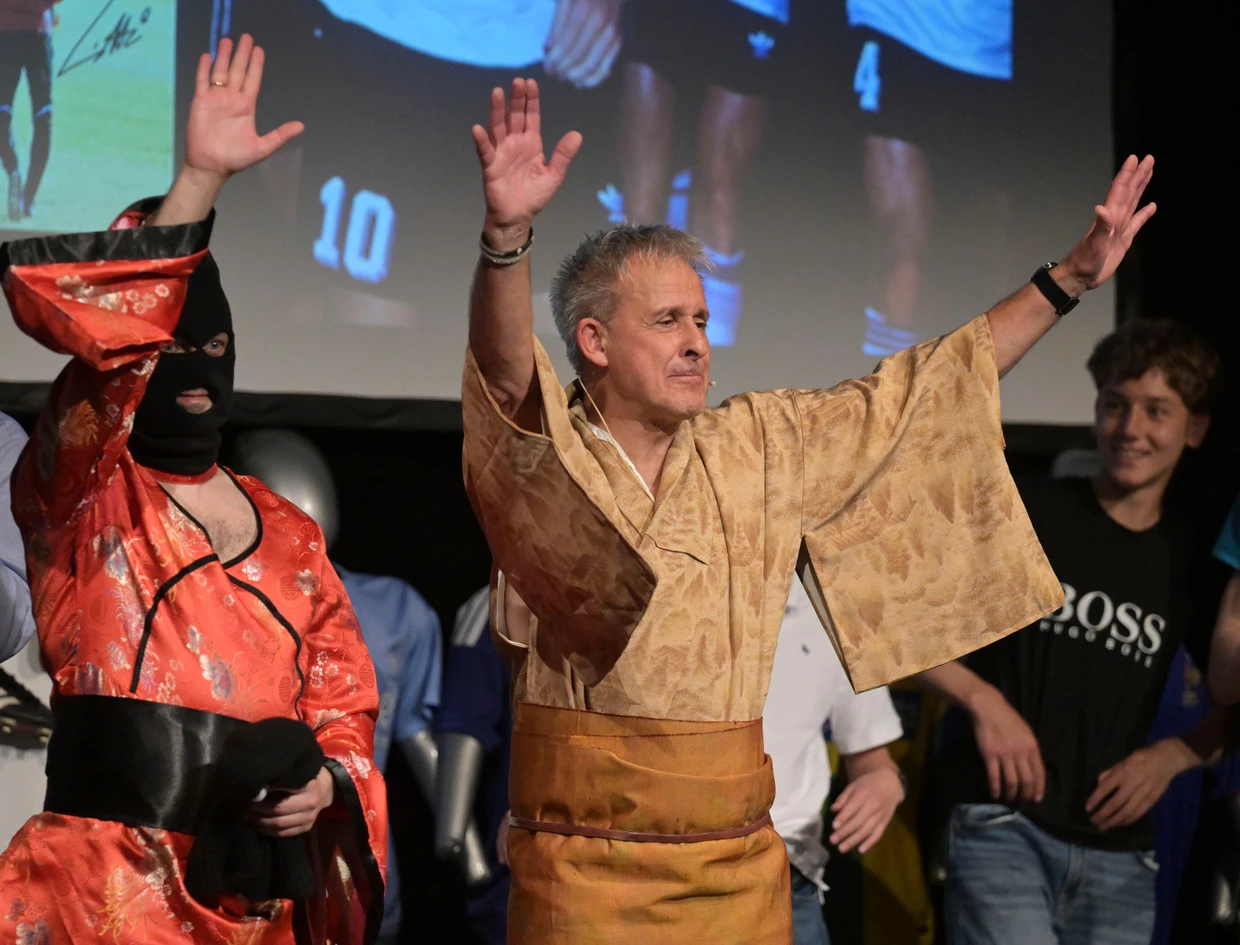 Die unverwüstliche Kampfmaschine aus Deutschland: Als Spieler und als Trainer feierte Pierre Littbarski in Japan Erfolge.