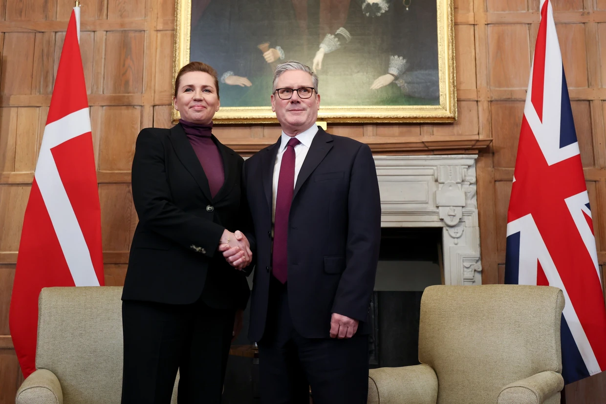 Mette Frederiksen und Keir Starmer am Donnerstag auf dem Landsitz Chequers des britischen Premierministers