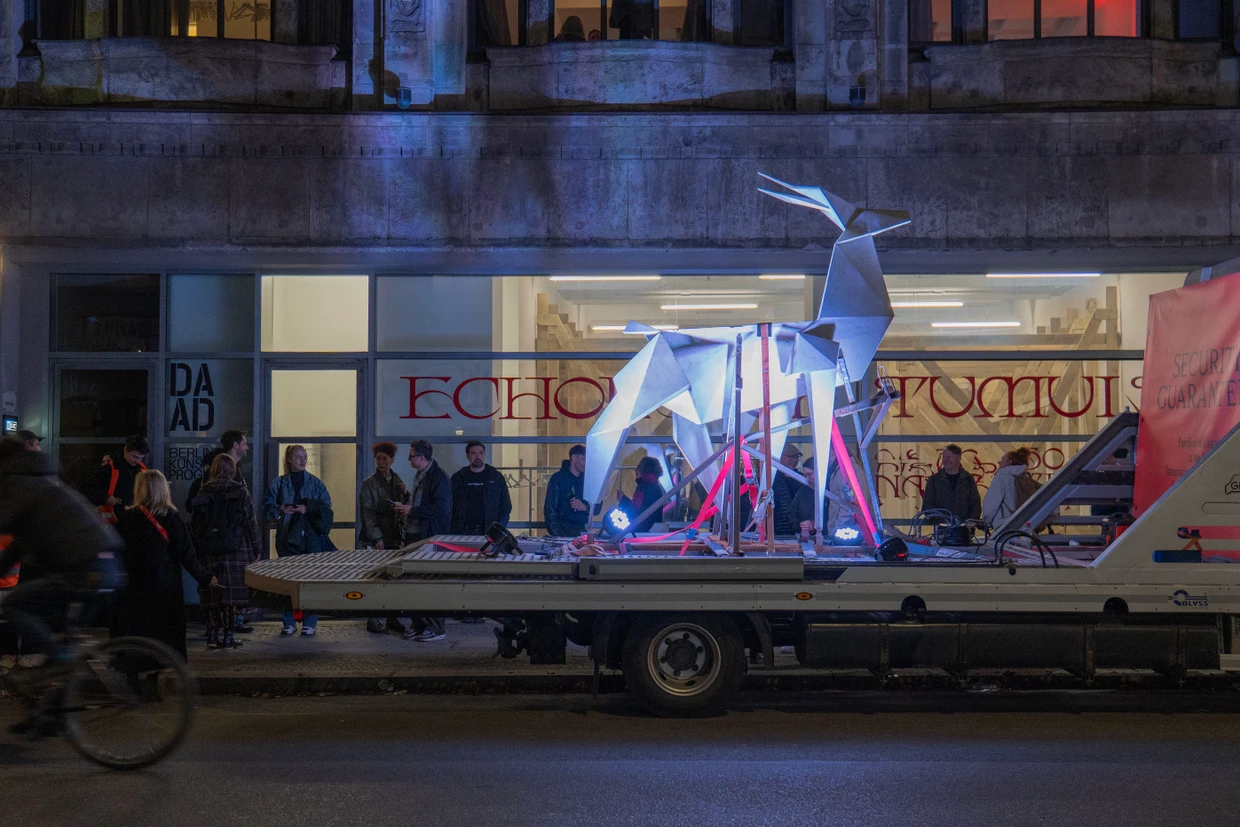 Hirsch gerettet! Das wird in Berlin gefeiert.