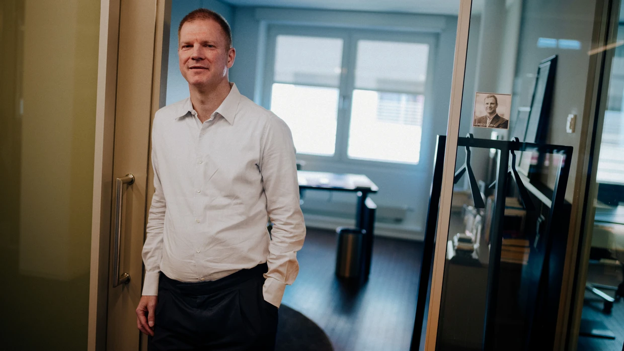 Christoph Schweizer in seinem Münchener Büro