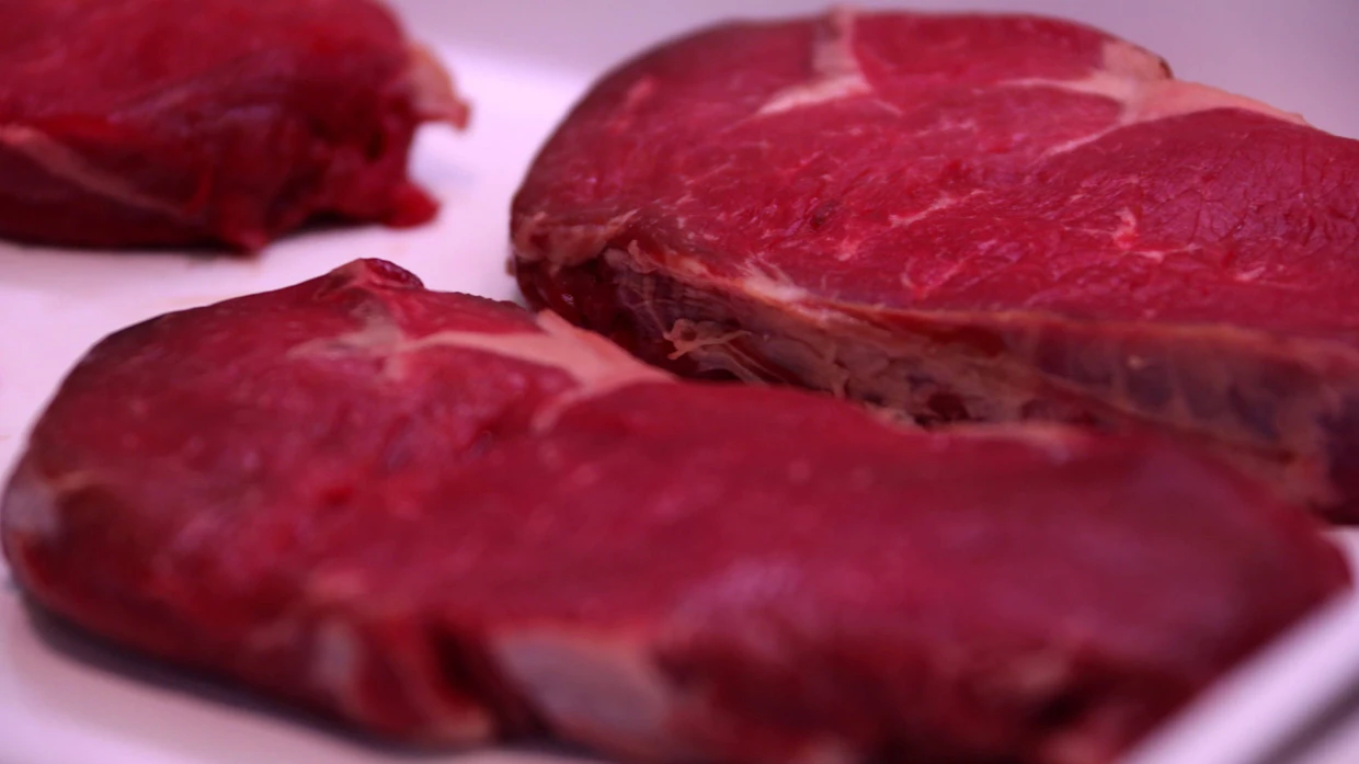 Deutschlands Verbraucherministerin Ilse Aigner sieht keine Anzeichen für falsch deklariertes Fleisch in deutschen Supermärkten