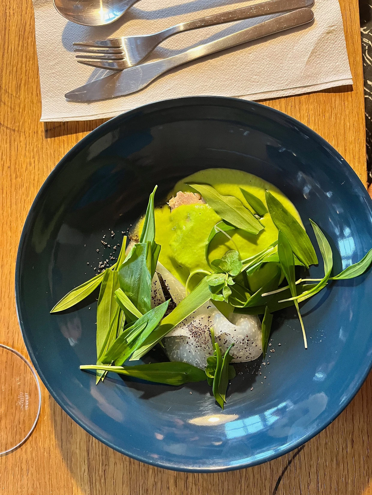 Karpfen mit Erbsen-Chowder