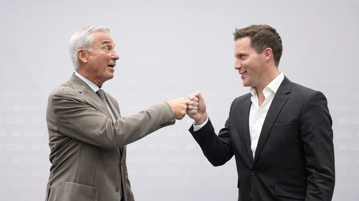 Der Baden-Württembergische CDU-Landesvorsitzende Thomas Strobl (links) und der Fraktionsvorsitzende Manuel Hagel, der an diesem Samstag mit 91,5 Prozent der Stimmen zum neuen Vorsitzenden gewählt wurde.
