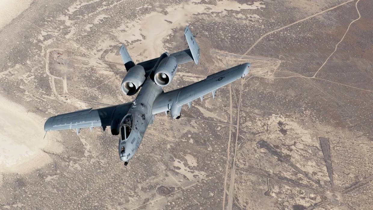 Eine aus dem Jahr 2020 stammende Aufnahme eines Kampfflugzeug A-10 „Warthog“.