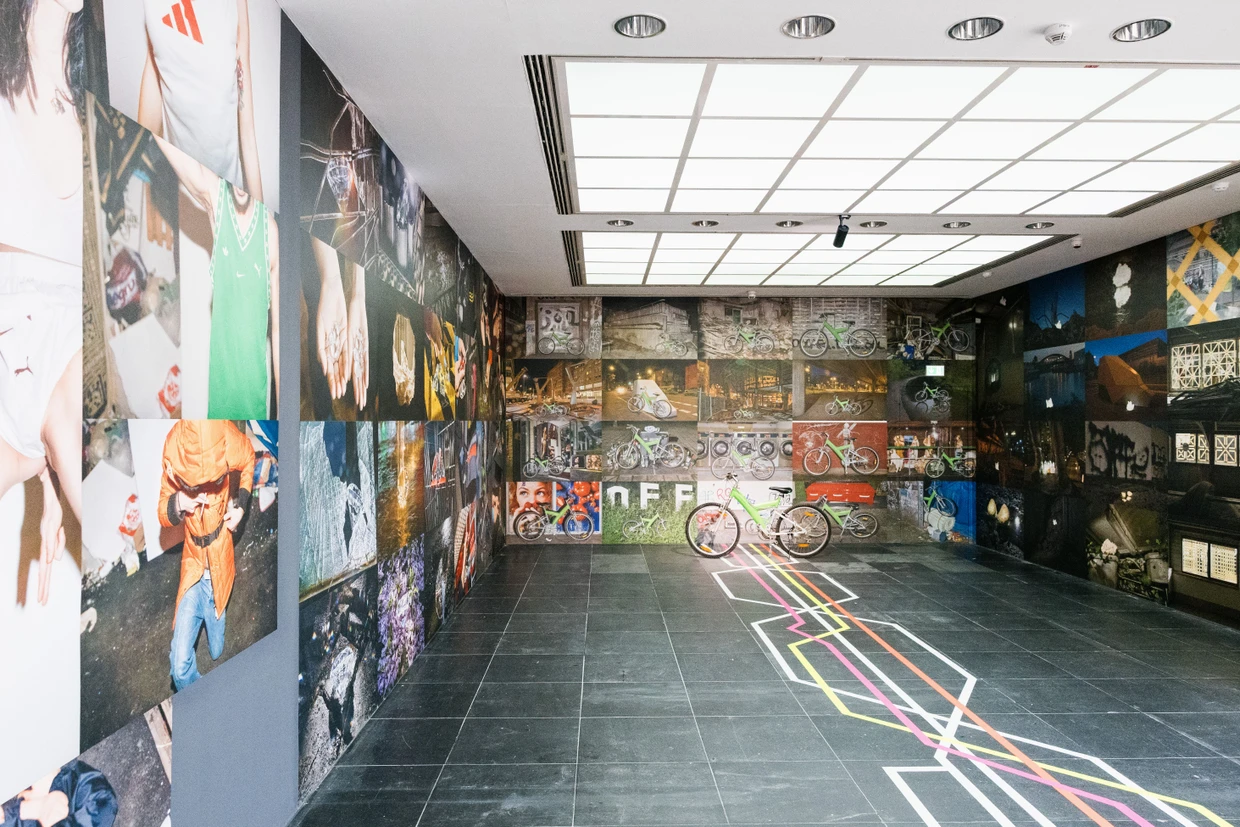 Fotokunst von 1974 bis heute: Der Raum von Heiner Blum in der Ausstellung „Hidden History“.