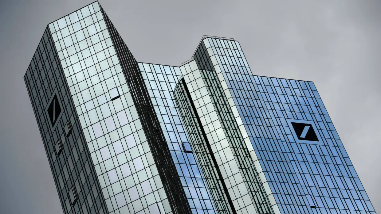 Die Deutsche Bank sieht den Dax am Jahresende bei 8000 Punkten
