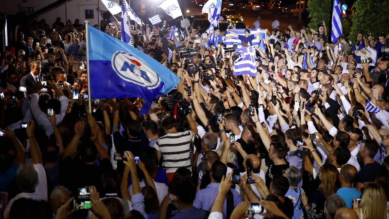 Griechenland hat entschieden – und Griechenland will Kyriakos Mitsotakis (links), Präsident der konservativen bisherigen Oppositionspartei Nea Dimokratia.