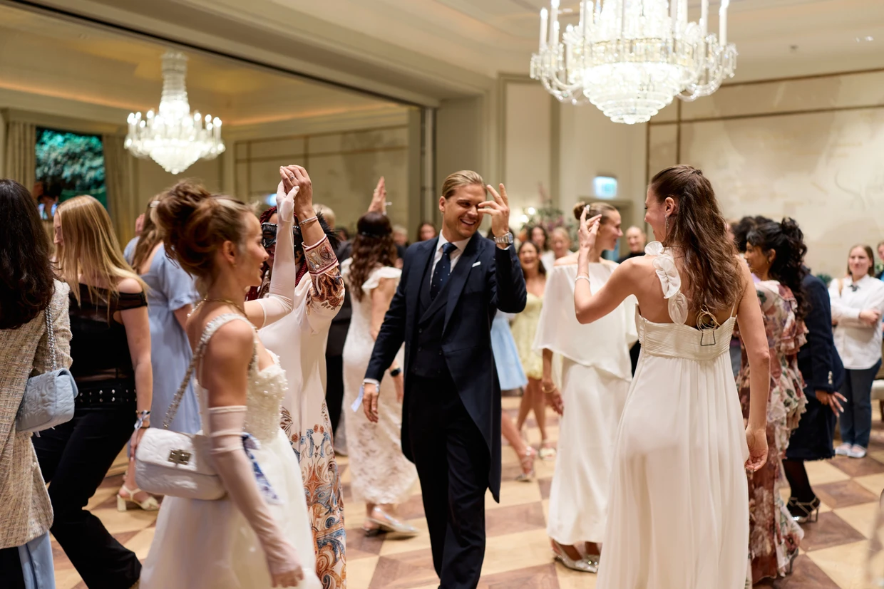 Alles im Bridgerton-Stil: Ein Launchevent für die Sonderkollektion von Deichmann Anfang 2026.