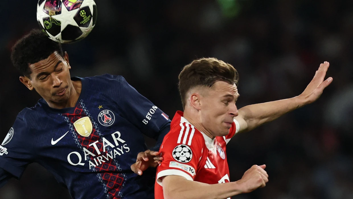Augen zu und durch: Ayulu und Kimmich im Hinspiel