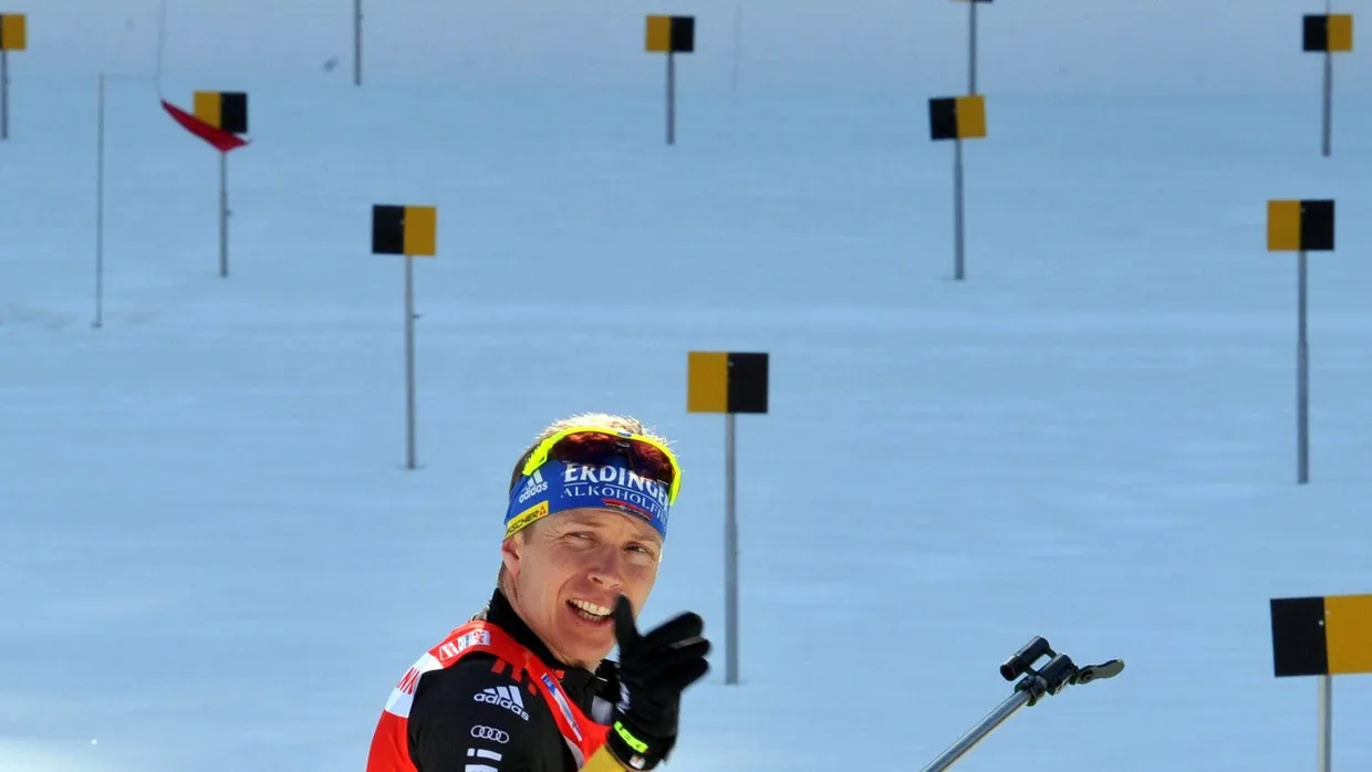 Andreas Birnbacher und seine Landsmänner vergaben eine Medaille am Schießstand
