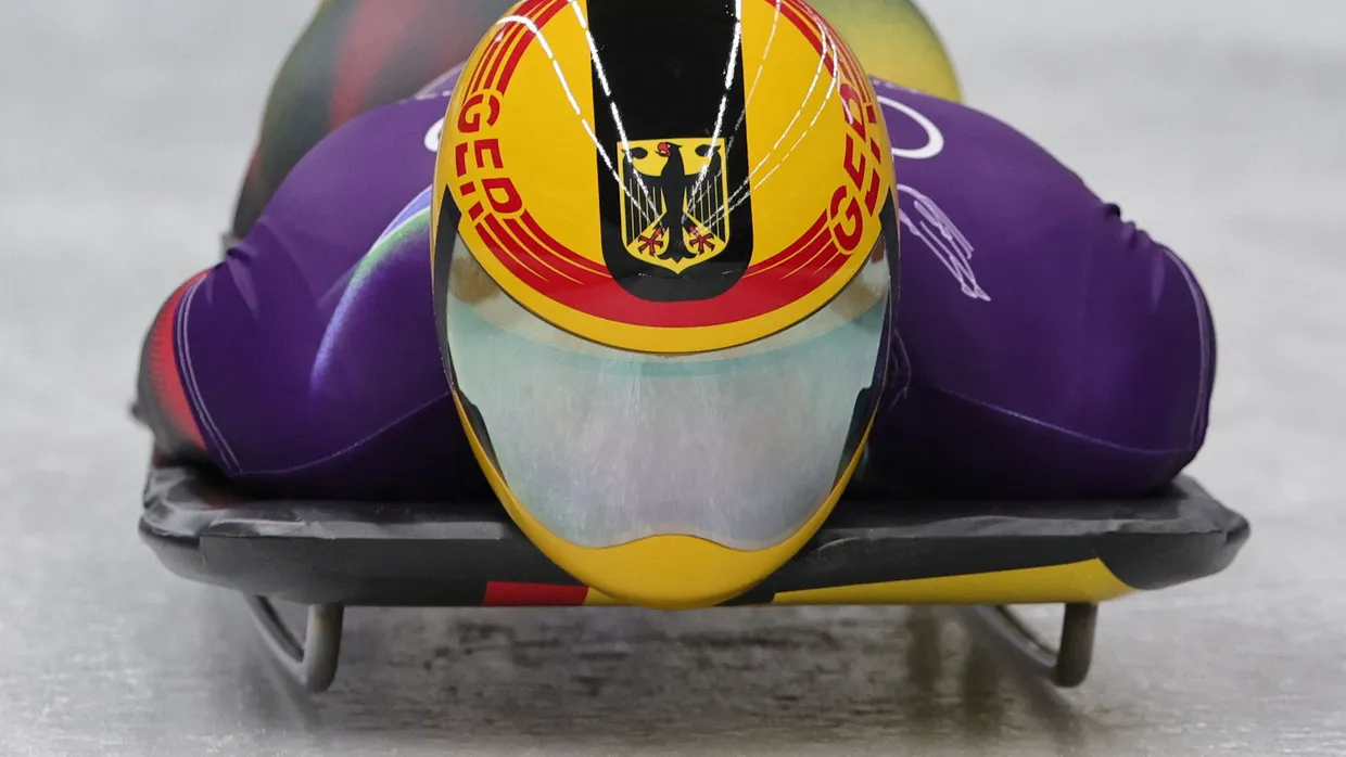 Axel Jungk liegt nach zwei von vier Läufen im Skeleton auf dem zweiten Platz.