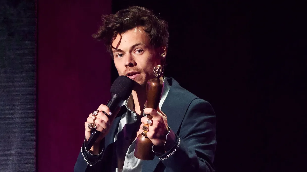 Der britische Sänger Harry Styles während eines Konzertes