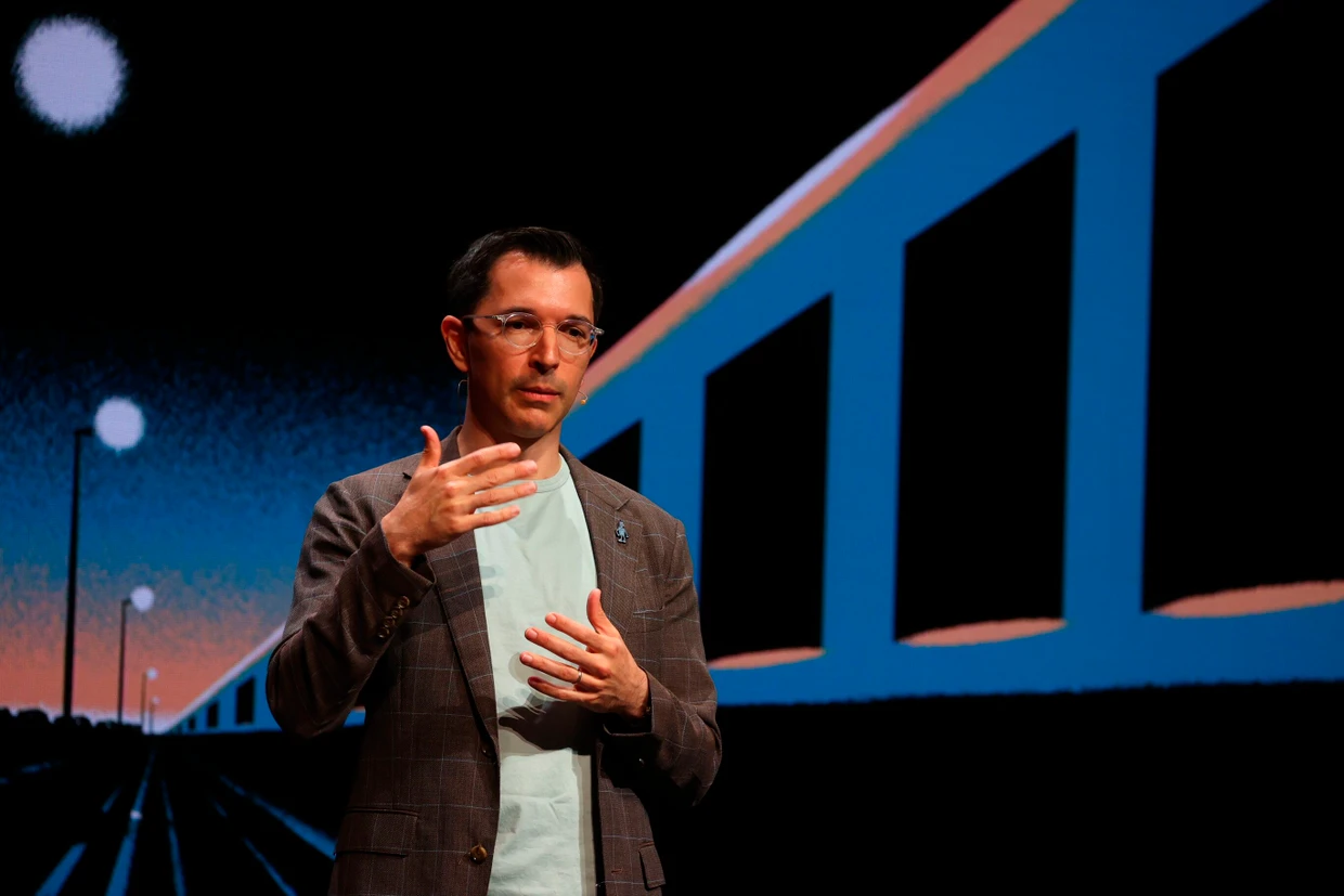 Iyad Rahwan auf einer Konferenz in München