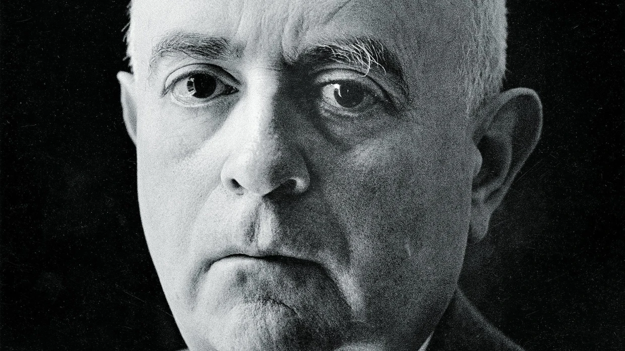 Er&nbsp; verstümmelte Benjamins berühmtesten Aufsatz, und bis heute lesen wir das Resultat: Theodor W. Adorno.