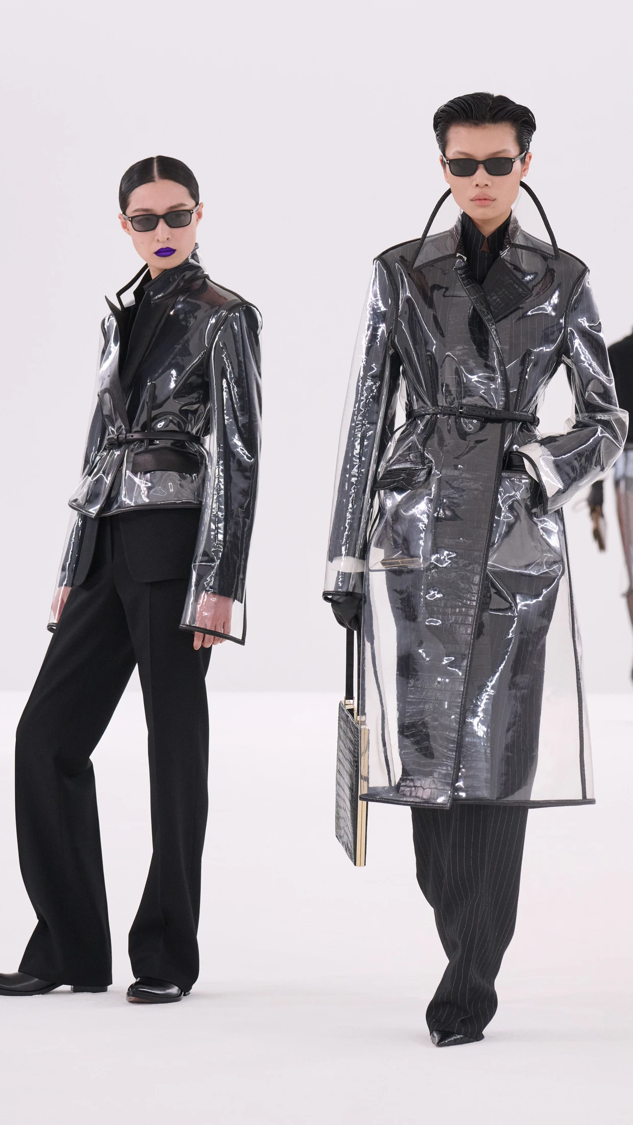 Durchsichtig: Haider Ackermann interpretiert Tom Ford äußerst unterkühlt.