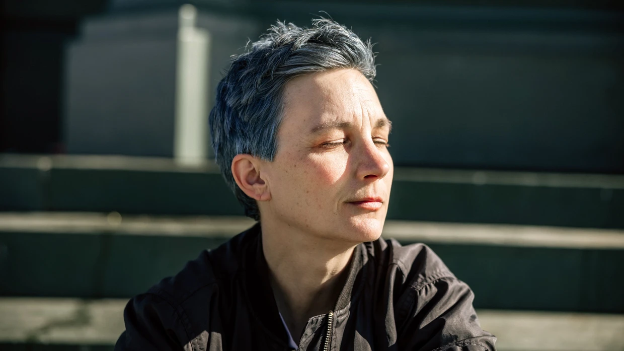 Stefanie De Velasco schreibt Romane, Essays – und die Kolumne „Midlife-Crisis“ auf FAZ.NET. Sie lebt mit ihrem Hund in Berlin.