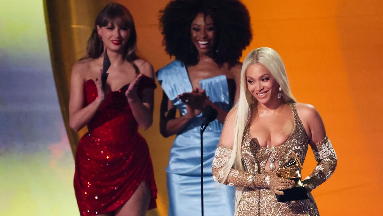 Beyoncé räumt bei den Grammys ab.