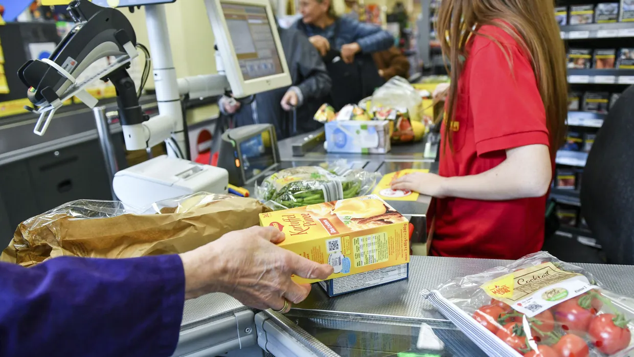 Die Inflation macht sich mittlerweile weniger im Portemonnaie bemerkbar