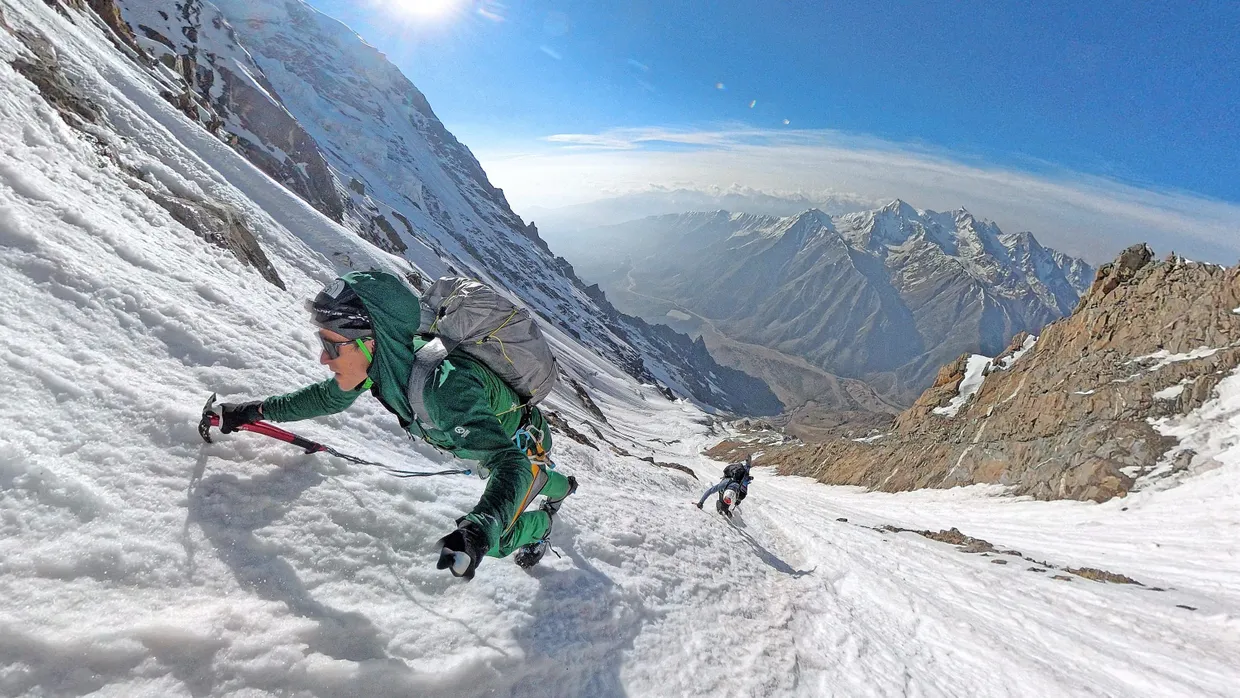 Extrembergsteiger David Göttler bei der Besteigung des Nanga Parbat