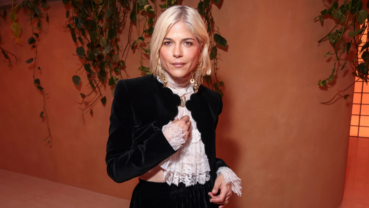 Selma Blair 出席 2024 年春季巴黎 Chloe 系列发布会。