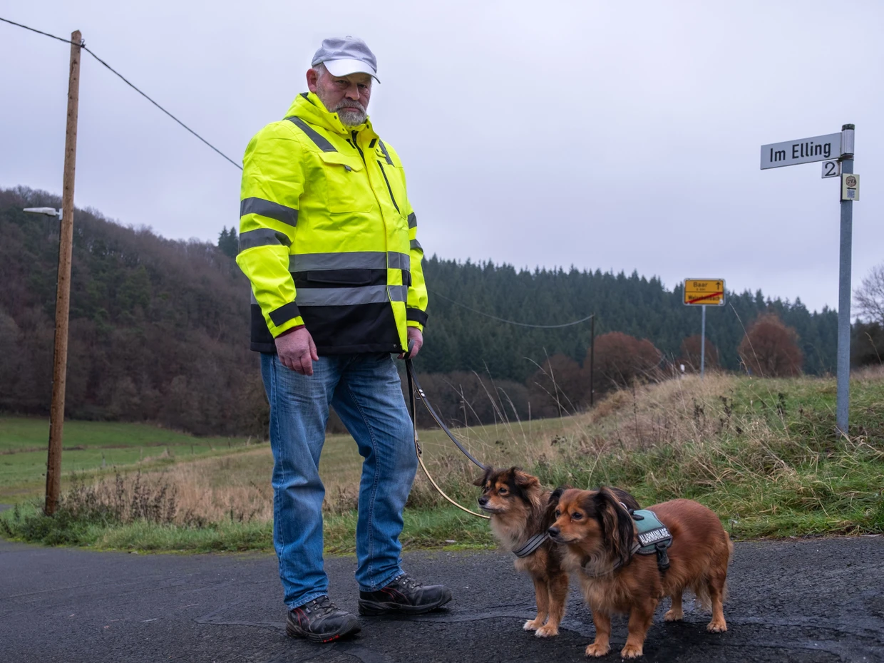 Frank, 64, aus Welschenbach war früher Dachdecker.