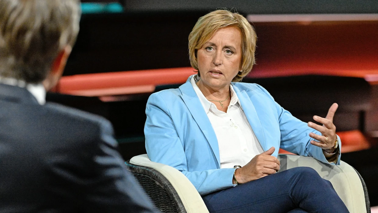 Lanz blamiert von Storch, Nius fabuliert weiter | FAZ