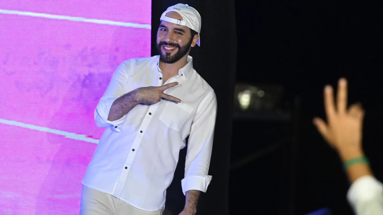 El Salvador: Präsident setzt Bitcoin als Zahlungsmittel durch | FAZ