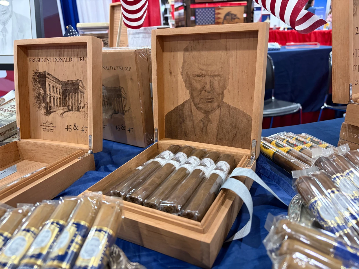 Trump-Zigarren auf der CPAC im März in Texas