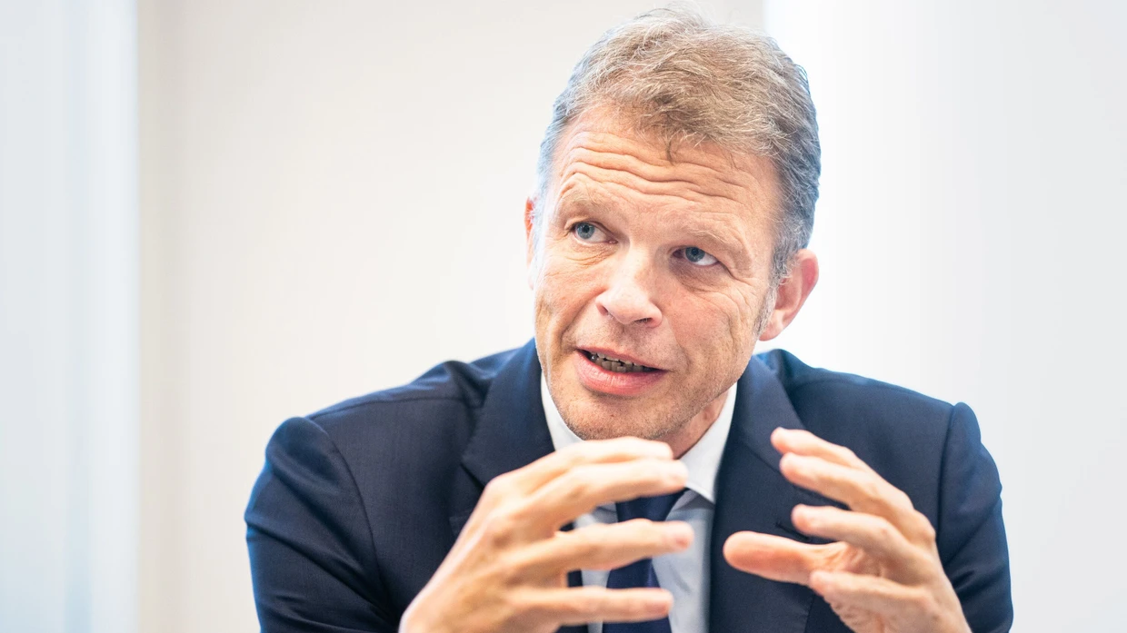 Christian Karcher Rbc Deutsche Bank: Teurer Konzernumbau und gute Zwischenbilanz | FAZ