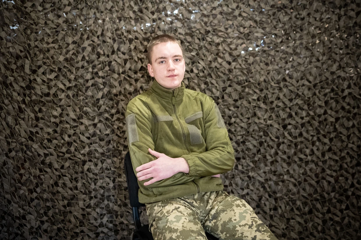 Bogdan, 22, ist erst seit wenigen Tagen als Freiwilliger bei der 38. Marinebrigade.