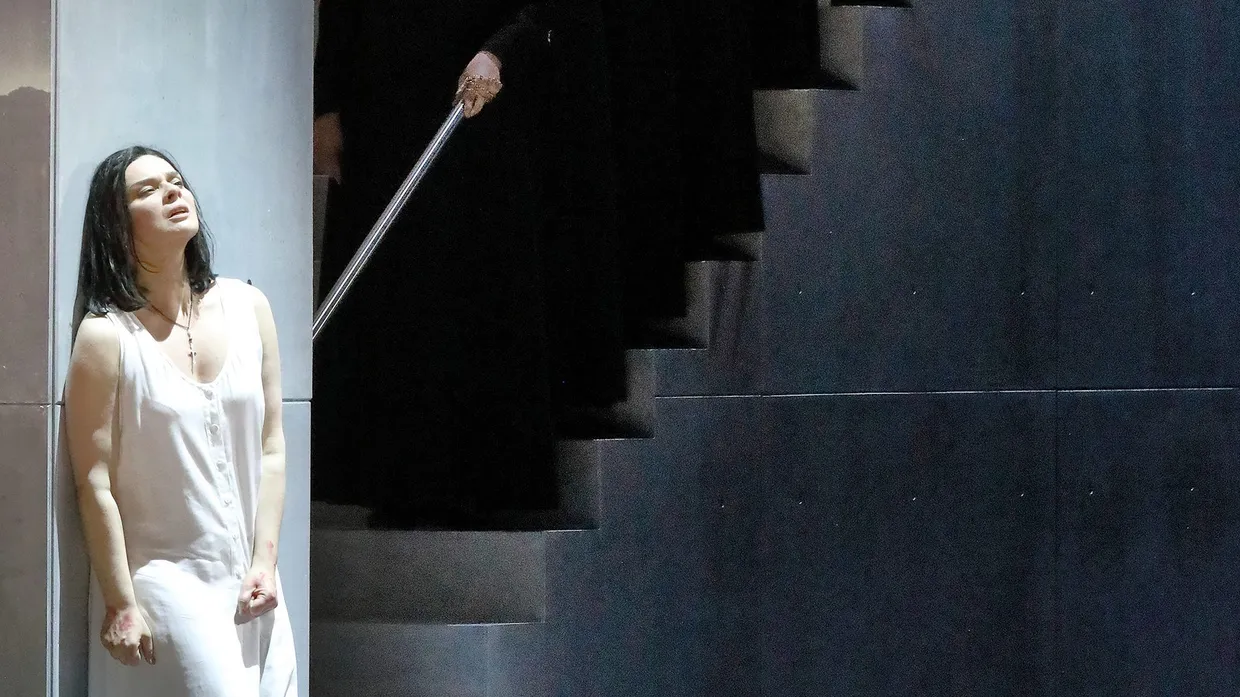 Glanzlicht der Münchner Opernfestspiele: Aušrine Stundyte als Priorin in „Die Teufel von Loudun“