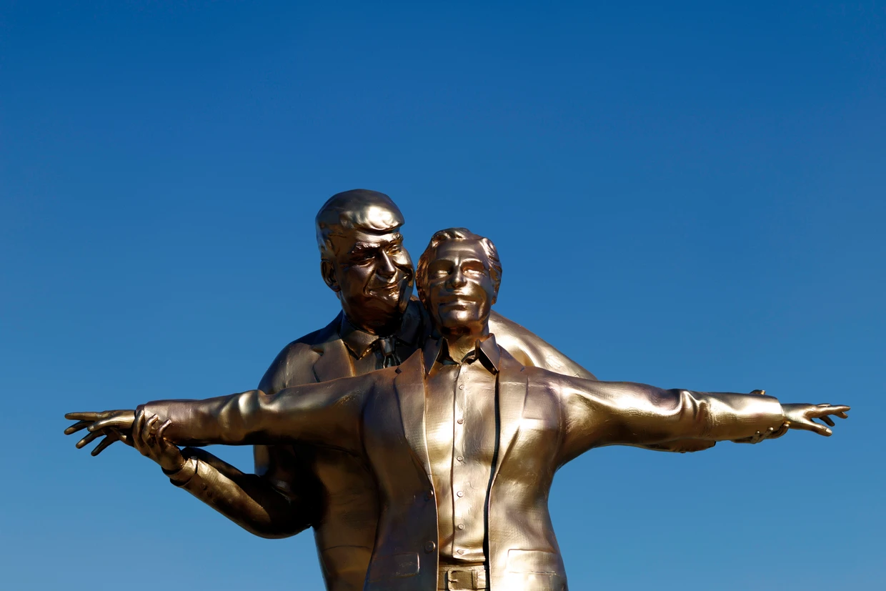 Eisberg direkt voraus: Dieses Schiff wird sinken, die Frage ist nur, wann.